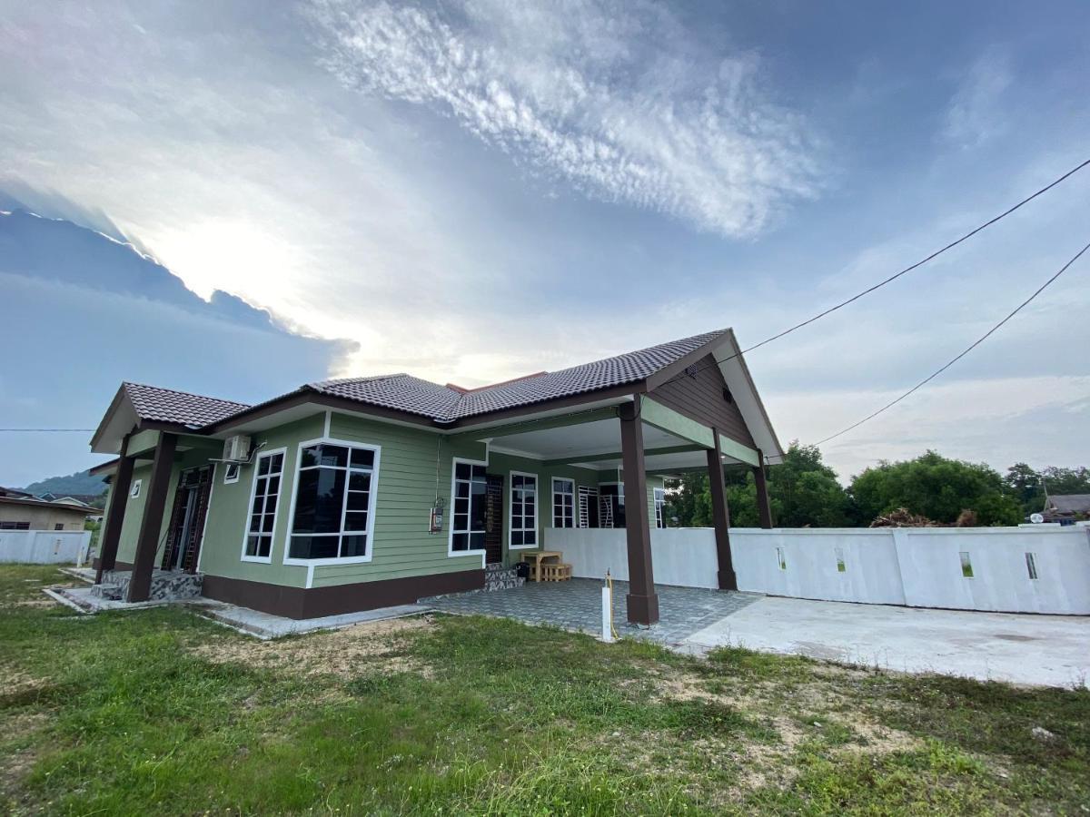 De Jara Guesthouse Dungun For Malay Exterior foto