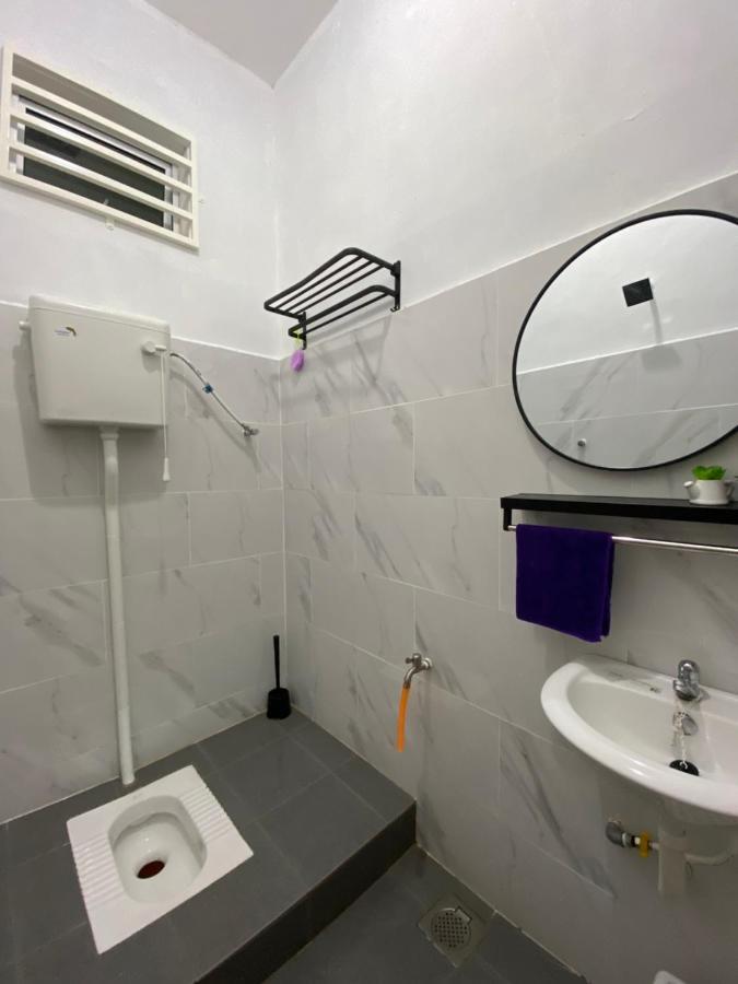 De Jara Guesthouse Dungun For Malay Exterior foto